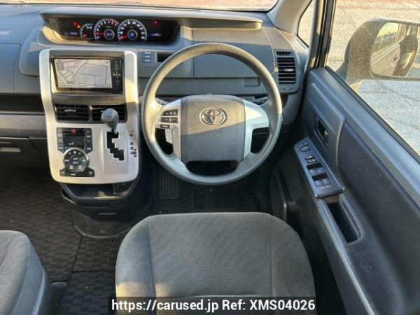 Used 2010 AT toyota noah ZRR70G Image[21]