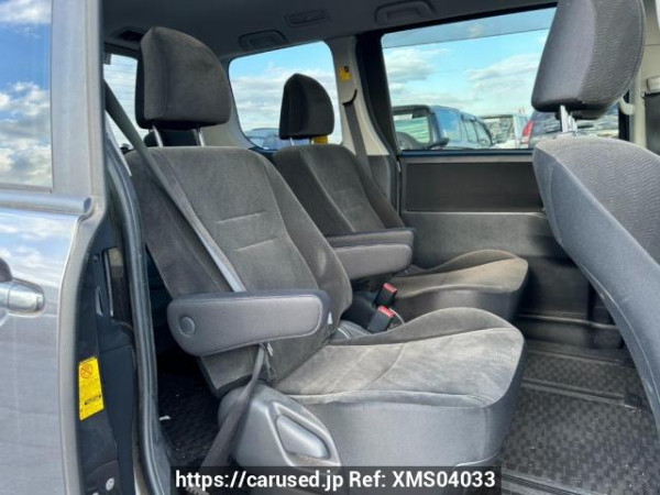 Used 2010 AT toyota noah ZRR70G Image[12]