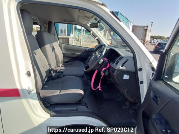 Used 2011 AT toyota regiusace-van TRH200K Image[12]