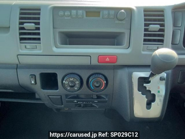 Used 2011 AT toyota regiusace-van TRH200K Image[20]