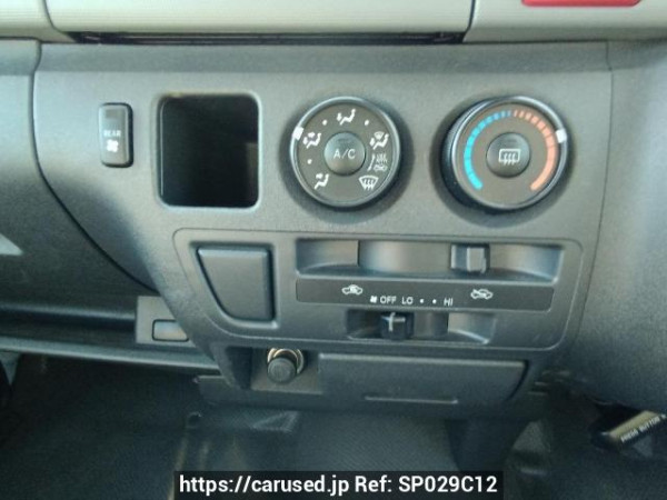 Used 2011 AT toyota regiusace-van TRH200K Image[21]