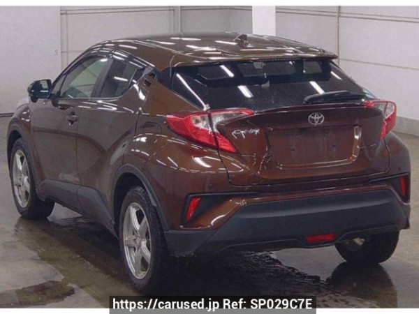 Used 2017 AT toyota c-hr NGX50 Image[1]