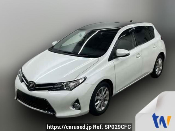 Used 2012 AT toyota auris NZE181H Image[0]
