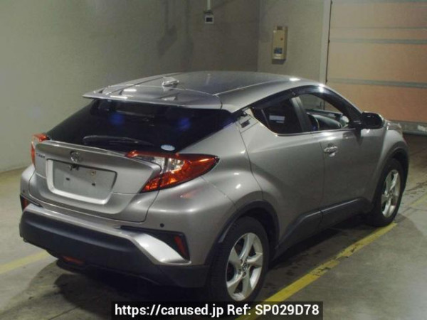 Used 2018 AT toyota c-hr NGX50 Image[1]
