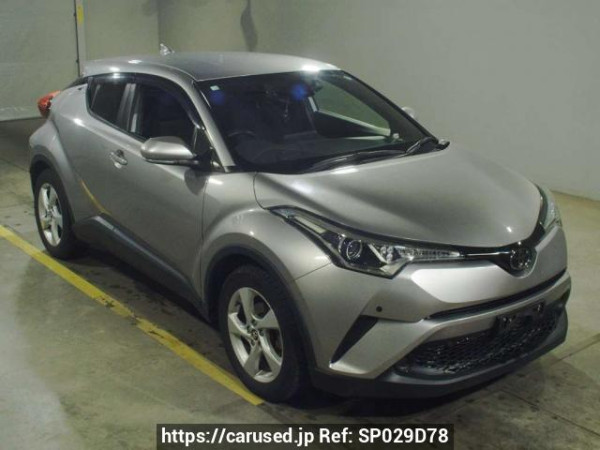 Used 2018 AT toyota c-hr NGX50 Image[2]