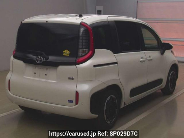 Used 2022 AT toyota sienta MXPL10G Image[1]