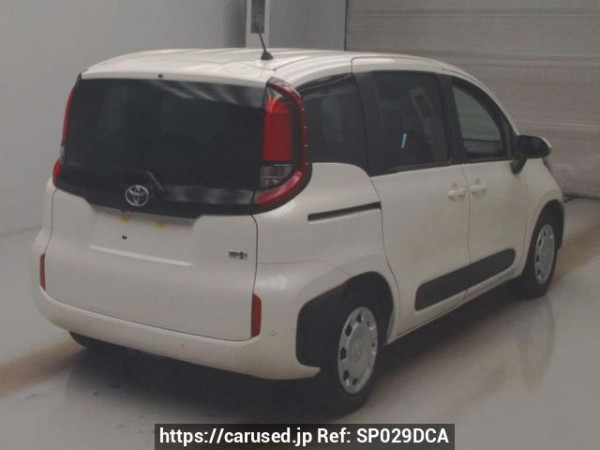 Used 2023 AT toyota sienta MXPL10G Image[1]