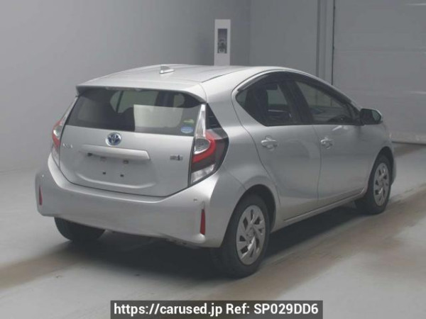 Used 2020 AT toyota aqua NHP10 Image[1]