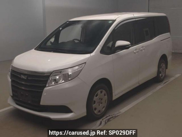 Used 2016 AT toyota noah ZRR85G Image[0]