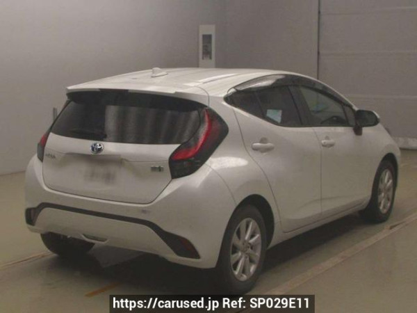 Used 2021 AT toyota aqua MXPK11 Image[1]