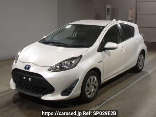 Used 2020 AT toyota aqua NHP10 Image[0]