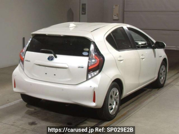 Used 2020 AT toyota aqua NHP10 Image[1]