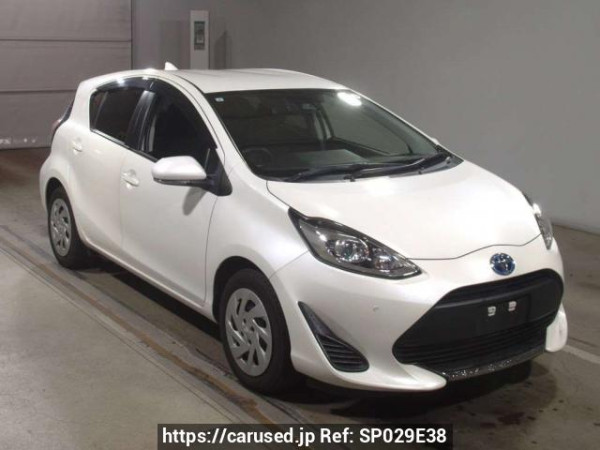 Used 2021 AT toyota aqua NHP10 Image[2]