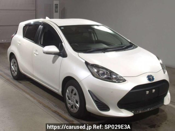 Used 2021 AT toyota aqua NHP10 Image[2]