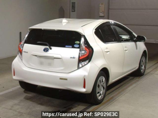 Used 2020 AT toyota aqua NHP10 Image[1]