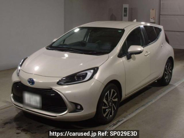 Used 2024 AT toyota aqua MXPK11 Image[0]