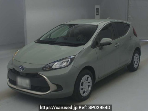 Used 2025 AT toyota aqua MXPK16 Image[0]
