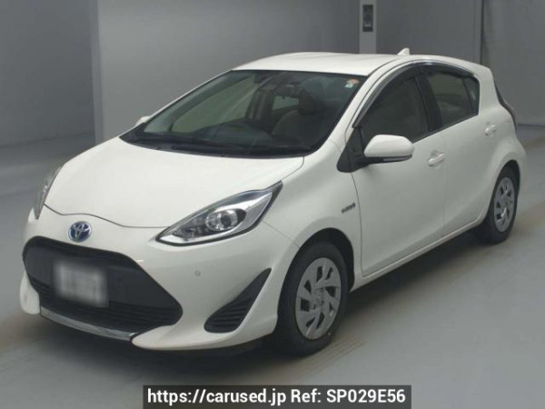 Used 2020 AT toyota aqua NHP10 Image[0]