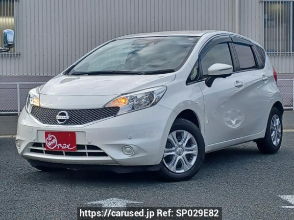 Used 2015 AT nissan note E12 Image[0]