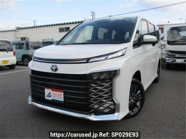 Used 2024 AT toyota voxy MZRA95W Image[0]