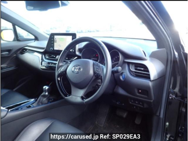 Used 2020 AT toyota c-hr ZYX11 Image[1]