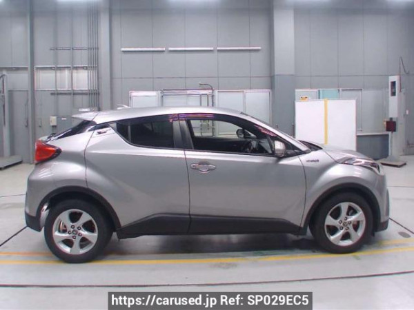 Used 2017 AT toyota c-hr ZYX10 Image[2]
