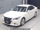 Toyota Crown Hybrid AWS210