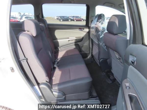 Used 2005 AT toyota wish ZNE10G Image[18]