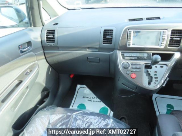 Used 2005 AT toyota wish ZNE10G Image[23]