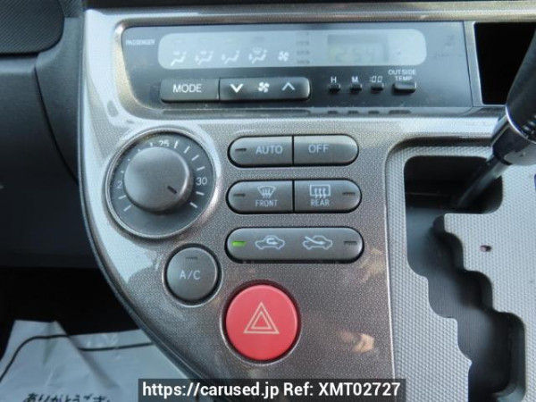 Used 2005 AT toyota wish ZNE10G Image[30]