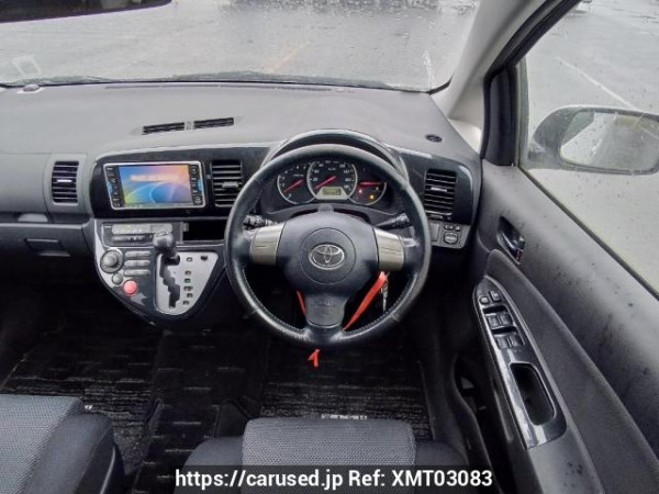 Used 2004 AT toyota wish ZNE10G Image[22]