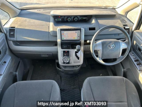 Used 2007 AT toyota noah ZRR70G Image[19]