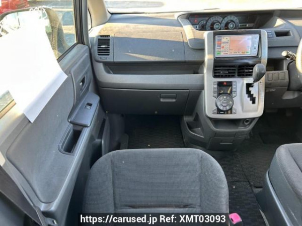 Used 2007 AT toyota noah ZRR70G Image[20]
