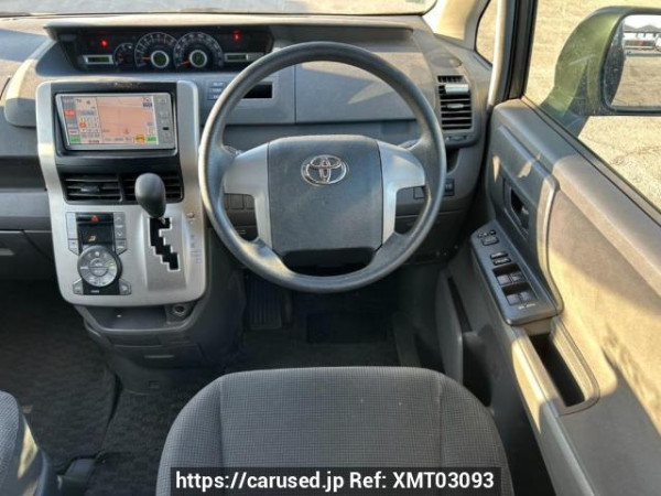 Used 2007 AT toyota noah ZRR70G Image[21]