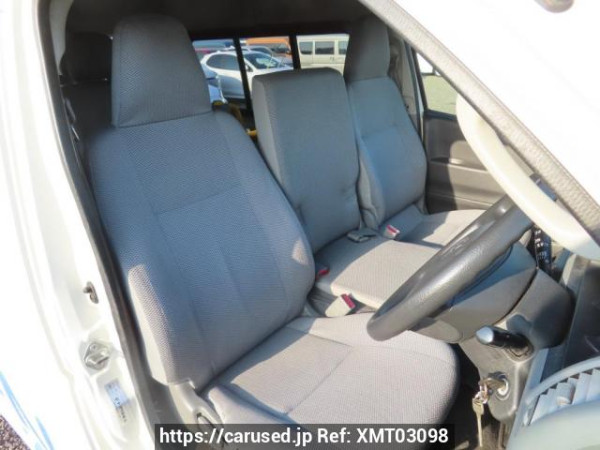 Used 2005 AT toyota hiace-van TRH200K Image[19]