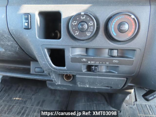 Used 2005 AT toyota hiace-van TRH200K Image[35]