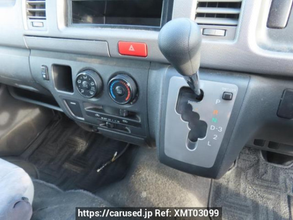 Used 2004 AT toyota hiace-van KDH205V Image[30]