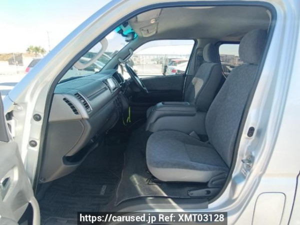 Used 2005 AT toyota hiace-van KDH205V Image[14]