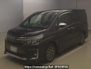 Toyota Voxy ZRR80W