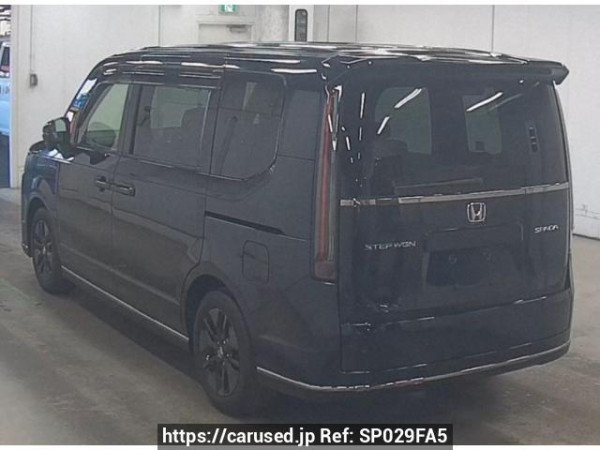 Used 2022 AT honda step-wgn RP6 Image[1]