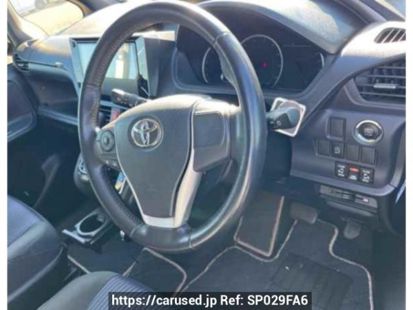 Used 2015 AT toyota voxy ZRR80W Image[2]