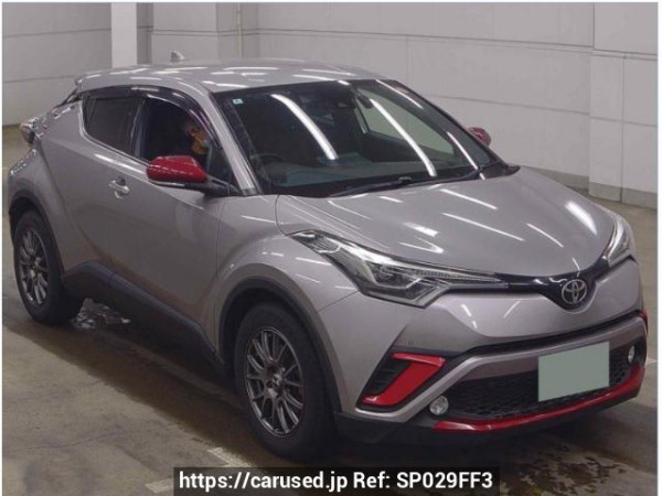 Used 2018 AT toyota c-hr NGX50 Image[0]