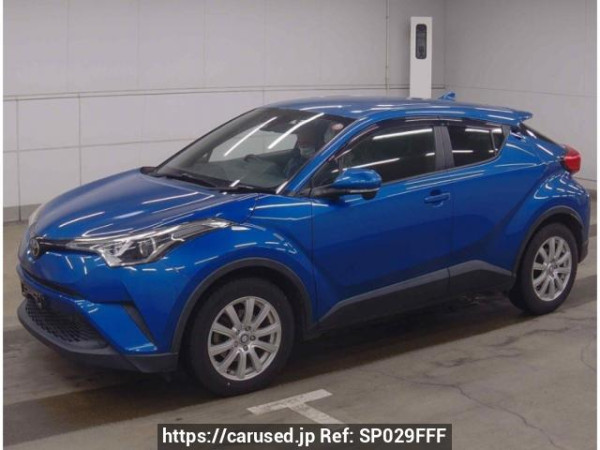 Used 2016 AT toyota c-hr NGX50 Image[1]