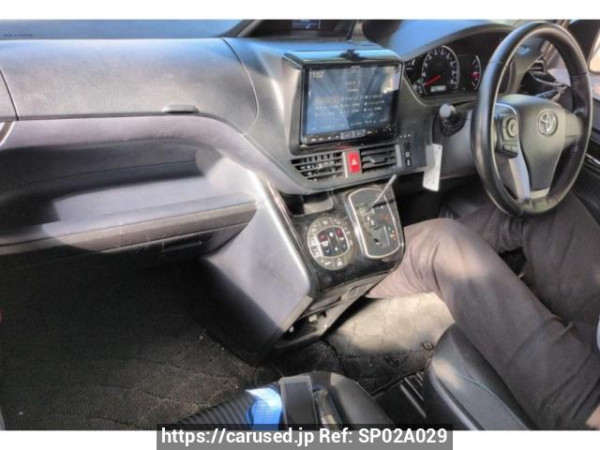 Used 2017 AT toyota voxy ZRR80W Image[2]