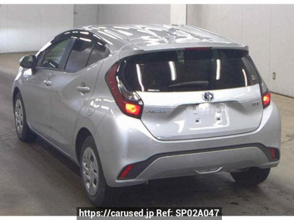 Used 2021 AT toyota aqua MXPK11 Image[1]