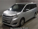 Toyota Noah ZWR80G