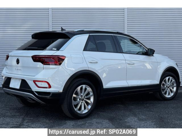 Used 2024 AT volkswagen t-roc A1DFF Image[1]