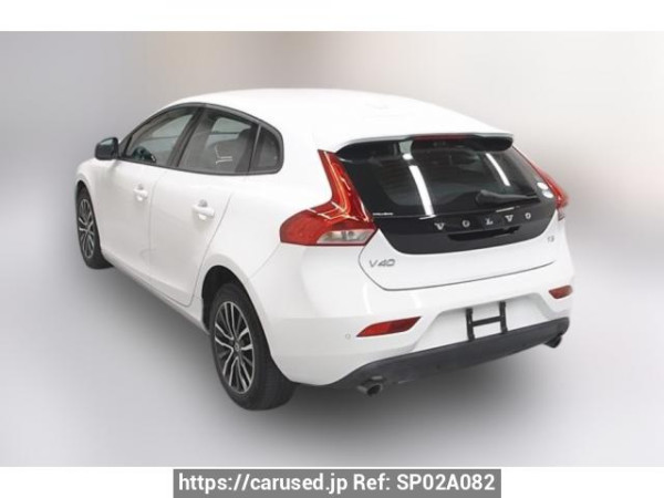 Used 2019 AT volvo v40 MB4154T Image[1]