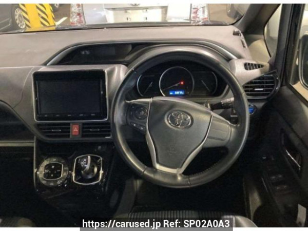Used 2017 AT toyota voxy ZWR80W Image[2]