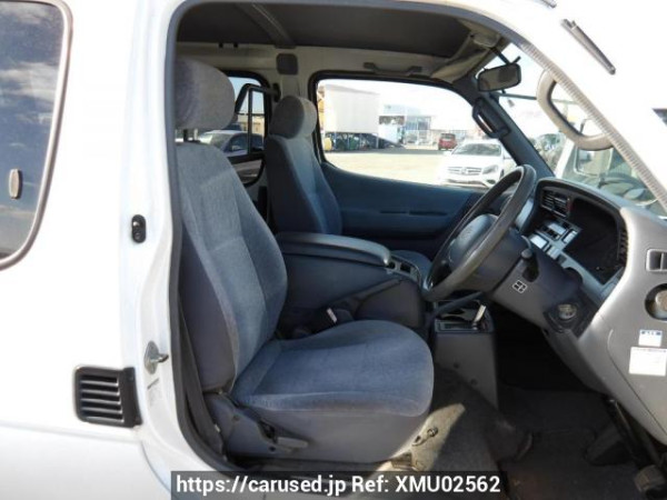 Used 2003 AT toyota hiace-van TRH112V Image[12]